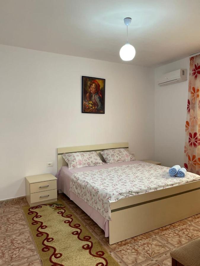 Villa Eden Breeze 2 Bedroom Apartment Sarandë Esterno foto
